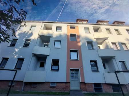 Rückansicht - Etagenwohnung in 31535 Neustadt mit 67m² kaufen