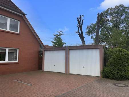 Garagenhof rechte Seite - Dachgeschosswohnung in 30826 Garbsen mit 110m² kaufen