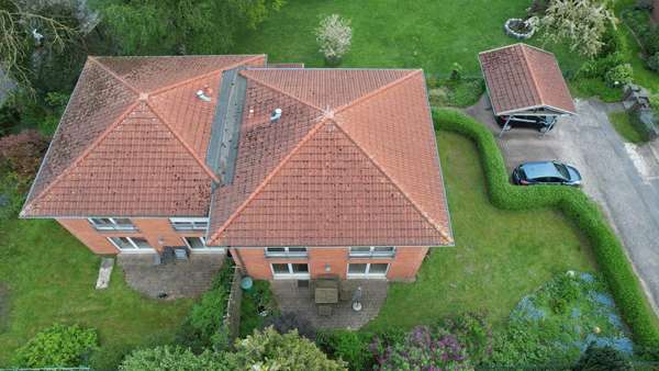 Luftaufnahme West Ansicht - Doppelhaushälfte in 30890 Barsinghausen mit 146m² kaufen