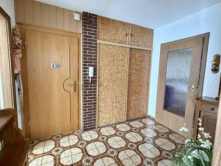 Eingang Eingang - Etagenwohnung in 30453 Hannover mit 80m² kaufen