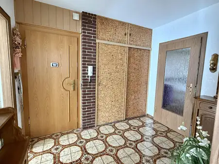 Gut geschnittene 3-Zi. Wohnung mit Loggia