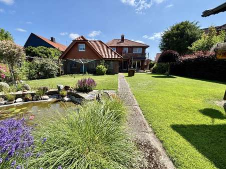 Ansicht aus dem Garten Ansicht aus dem Garten - Zweifamilienhaus in 30890 Barsinghausen mit 224m² kaufen