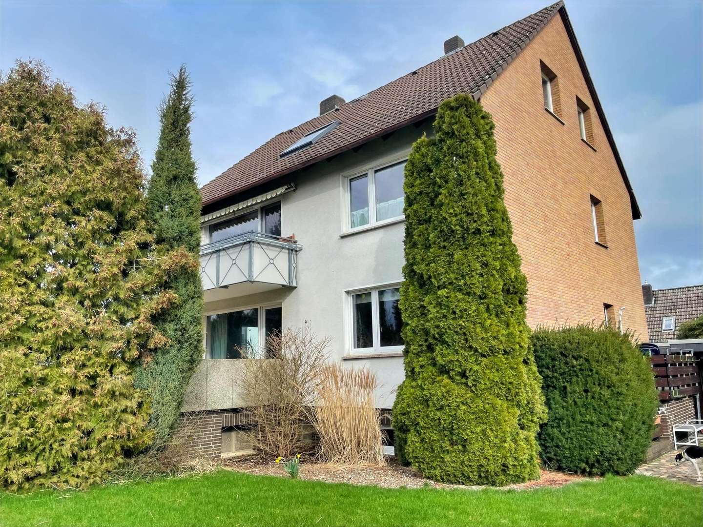 Ansicht aus dem Garten - Zweifamilienhaus in 30890 Barsinghausen mit 197m² kaufen