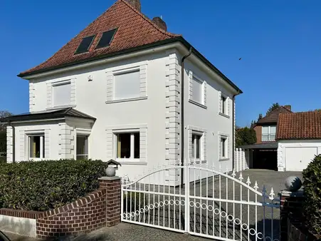 Exklusives Stadthaus mit Garage in zentraler Wohnlage von Bad Fallingbostel 