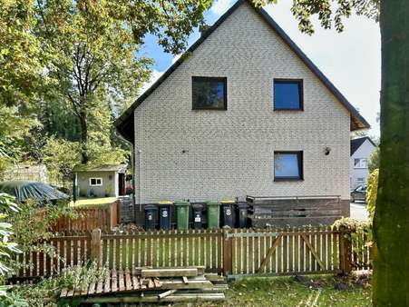 Hintere Hausansicht Hintere Hausansicht - Zweifamilienhaus in 29664 Walsrode mit 169m² kaufen