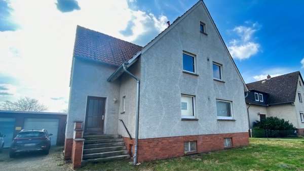 Hereinspaziert! - Zweifamilienhaus in 31515 Wunstorf, Klein Heidorn mit 132m² kaufen