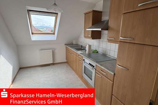 Küche mit Sitzmöglichkeit - Dachgeschosswohnung in 31840 Hessisch Oldendorf mit 72m² kaufen
