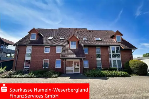 Attraktive 2 Zimmer-Dachgeschosswohnung mit Balkon im Herzen von Emmerthal