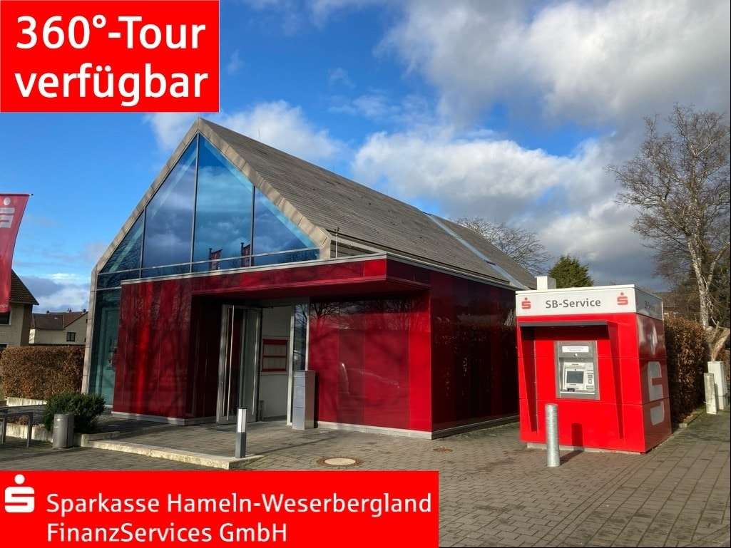 Eingang mit Würfel - Büro in 31848 Bad Münder mit 196m² mieten