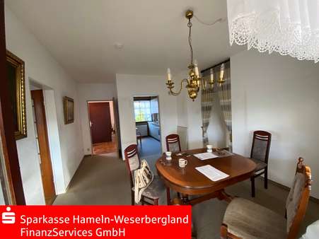 Blick in den Essbereich  - Bungalow in 31840 Hessisch Oldendorf mit 116m² günstig kaufen