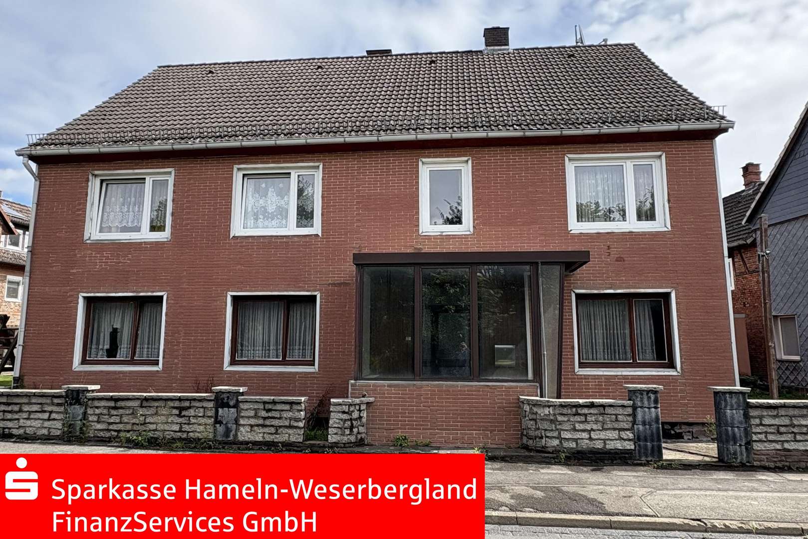 Außenansicht Außenansicht - Einfamilienhaus in 37620 Halle mit 140m² kaufen