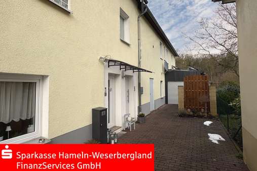 Seitenansicht Seitenansicht - Mehrfamilienhaus in 31840 Hessisch Oldendorf mit 360m² als Kapitalanlage kaufen