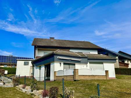 Außenansicht - Einfamilienhaus in 32676 Lügde mit 224m² kaufen