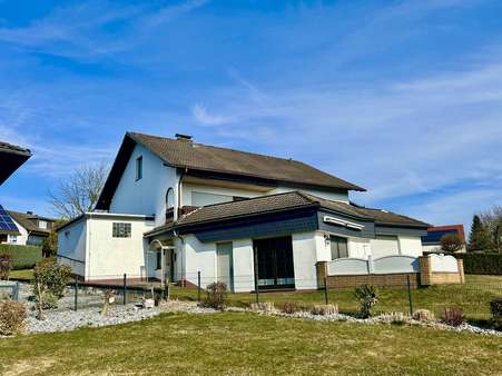 Außenansicht - Einfamilienhaus in 32676 Lügde mit 224m² kaufen