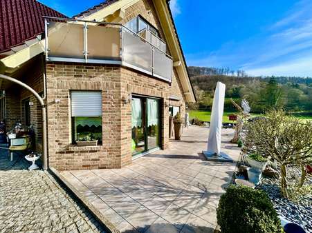 Außenansicht - Einfamilienhaus in 31812 Bad Pyrmont mit 228m² kaufen