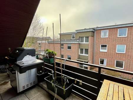 Dachgeschosswohnung in 31542 Bad Nenndorf mit 99m² kaufen
