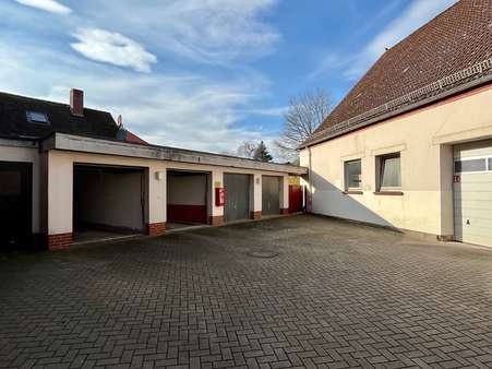 null - Mehrfamilienhaus in 31840 Hessisch Oldendorf mit 308m² kaufen