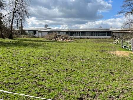 Grundstück in 31737 Rinteln mit 1868m² kaufen
