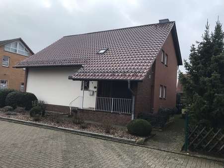 Straßenansicht - Einfamilienhaus in 31582 Nienburg mit 204m² günstig kaufen