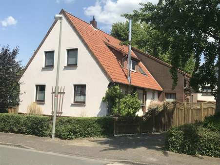 Außenansicht - Zweifamilienhaus in 31582 Nienburg mit 251m² kaufen