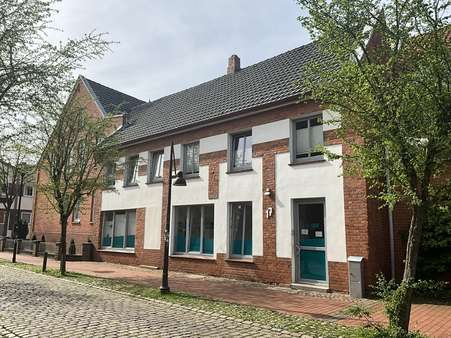 Außenansicht Gewerbeeinheit - Mehrfamilienhaus in 31582 Nienburg mit 271m² kaufen