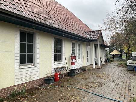 Seiteneingang - Resthof in 31637 Rodewald mit 350m² kaufen