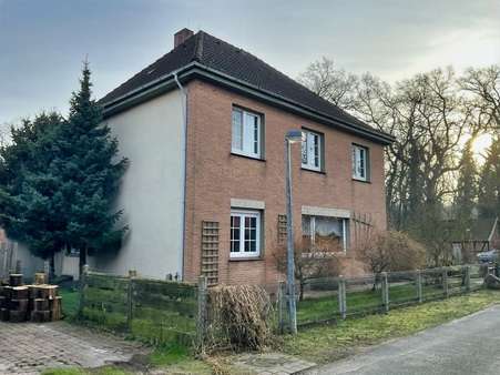 Außenansicht - Einfamilienhaus in 31629 Estorf mit 193m² kaufen