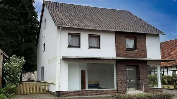 Straßenansicht - Haus in 31719 Wiedensahl mit 164m² kaufen