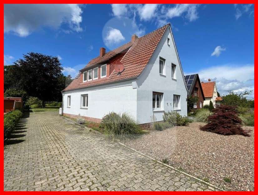 Seitenansicht Hofzufahrt - Einfamilienhaus in 49406 Barnstorf mit 156m² kaufen