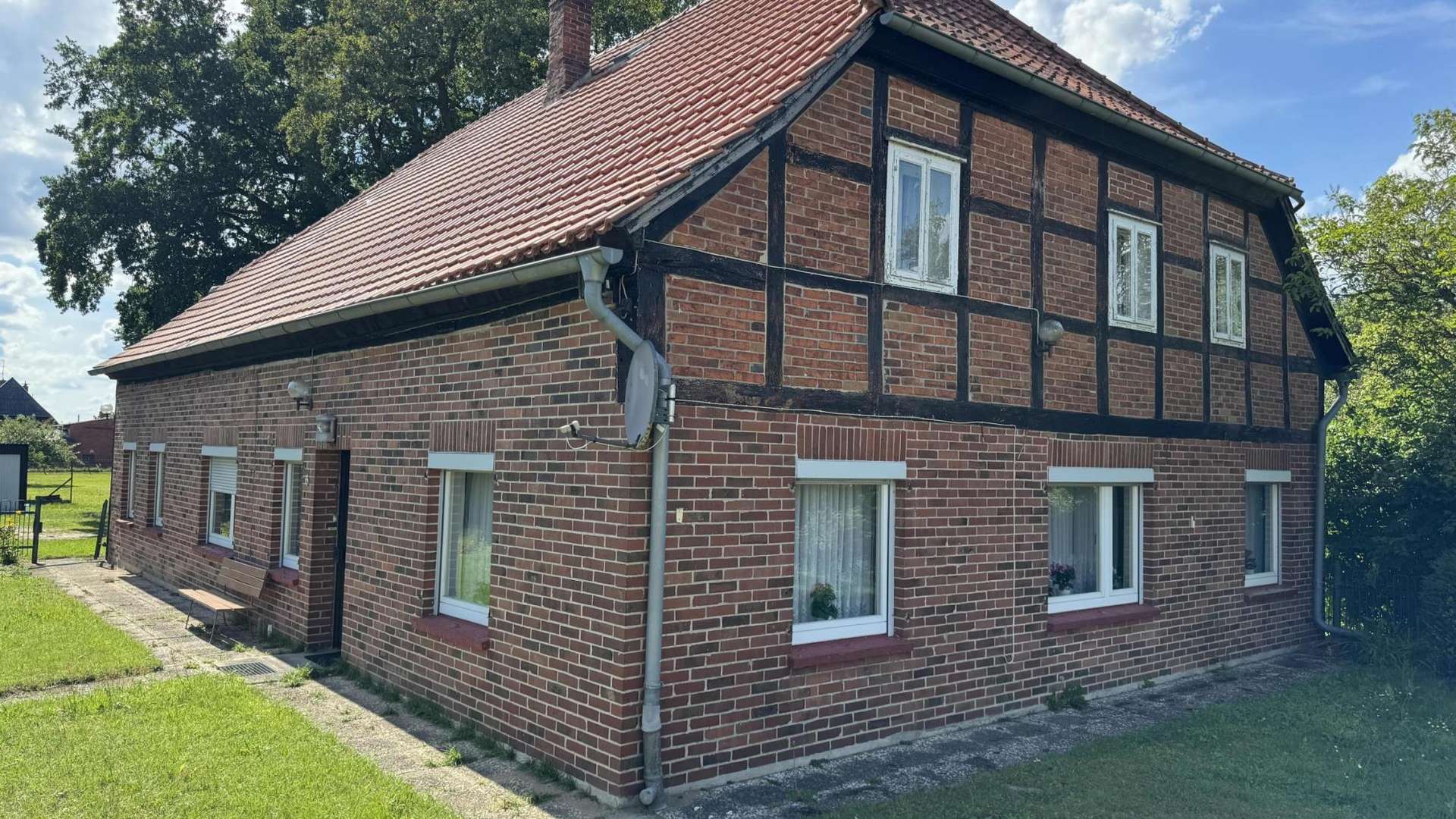 Ansicht vom Deich - Resthof in 29472 Damnatz mit 160m² kaufen