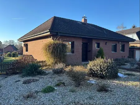 Großzügiger Bungalow mit tollem Garten in Emmendorf !