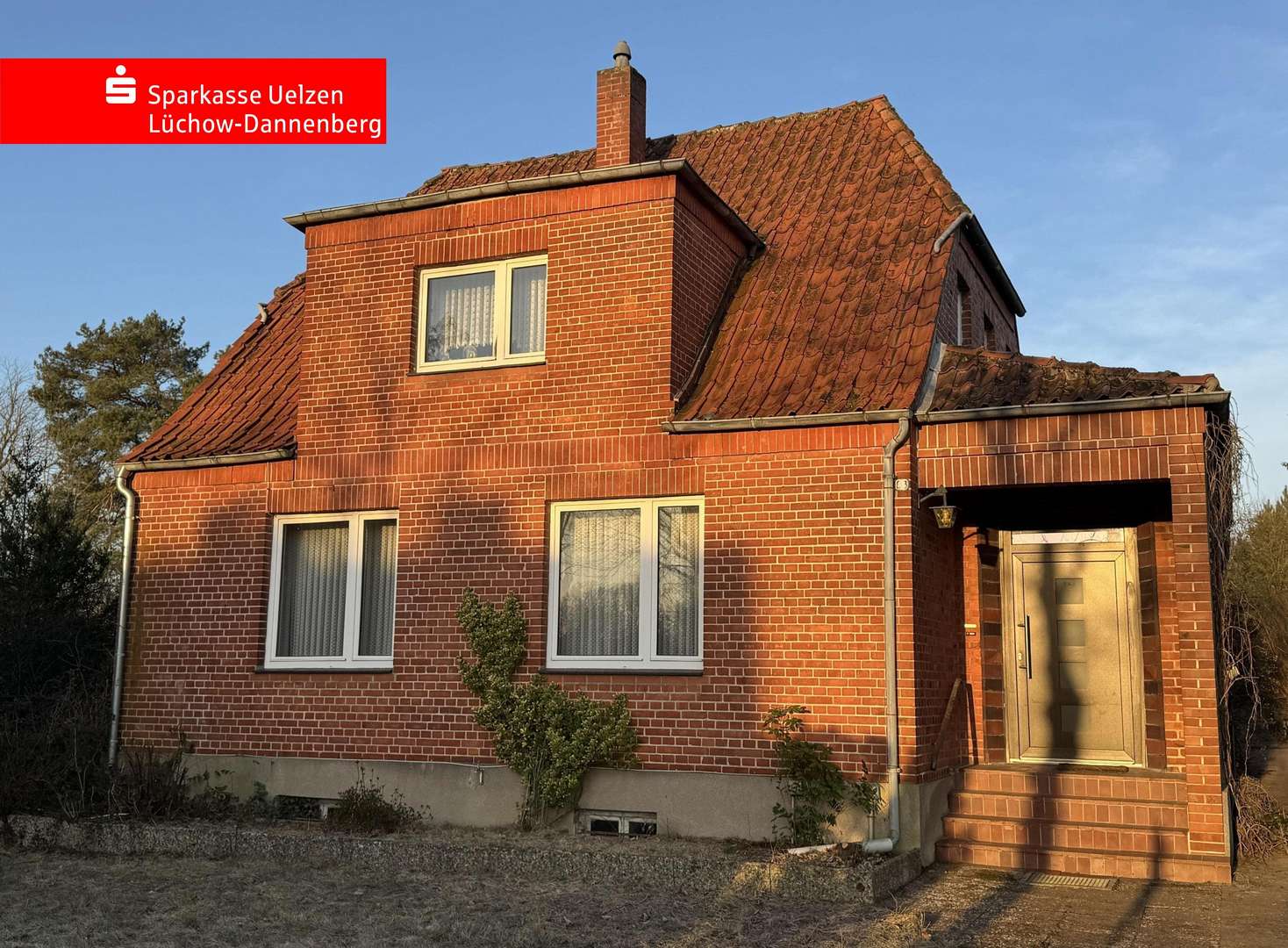 Außenansicht - Einfamilienhaus in 29525 Uelzen mit 194m² kaufen