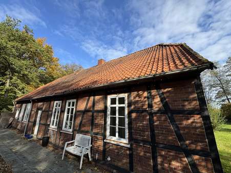 Seitenansicht - Resthof in 29562 Suhlendorf mit 146m² kaufen
