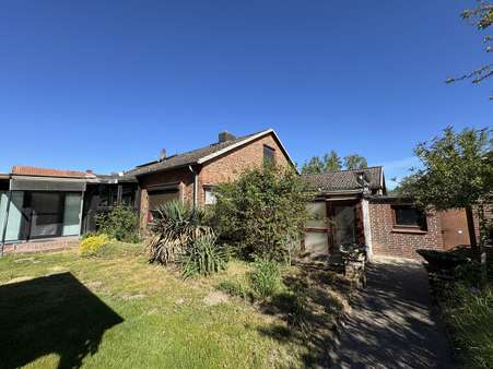 Seitenansicht - Einfamilienhaus in 29476 Gusborn mit 175m² kaufen