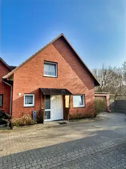 ***Kleines Einfamilienhaus in ruhiger zentrumsnaher Lage von Uelzen - mit guter Verkehrsanbindung***