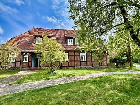 Nordseite des Hauses - Zweifamilienhaus in 29525 Uelzen mit 349m² kaufen