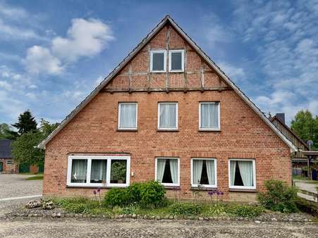 Giebelansicht Giebelansicht - Resthof in 29591 Römstedt mit 300m² kaufen