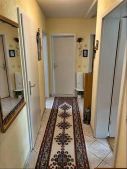 Flur Flur - Etagenwohnung in 29549 Bad Bevensen mit 83m² als Kapitalanlage kaufen