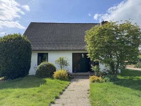 Blick von vorn Blick von vorn - Einfamilienhaus in 29451 Dannenberg mit 149m² kaufen