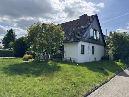 Seitenansicht Seitenansicht - Einfamilienhaus in 29451 Dannenberg mit 149m² kaufen