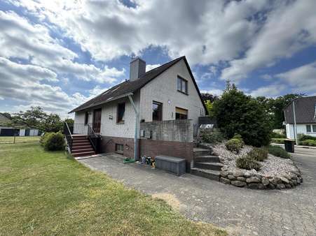 Seitenansicht Seitenansicht - Einfamilienhaus in 29451 Dannenberg mit 144m² kaufen