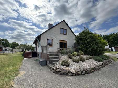 Seitenansicht Seitenansicht - Einfamilienhaus in 29451 Dannenberg mit 144m² kaufen