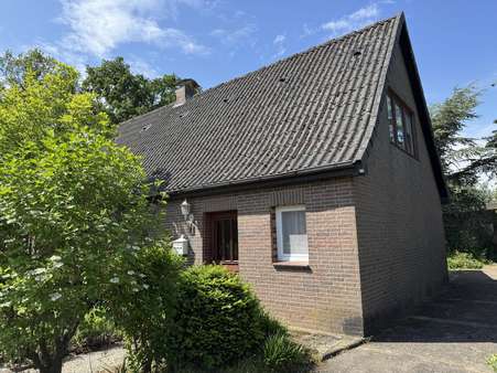 Seitenansicht - Einfamilienhaus in 29499 Zernien mit 70m² kaufen
