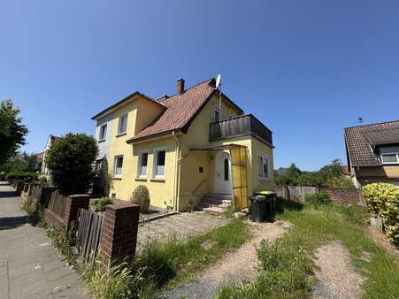 Ansicht von vorn - Doppelhaushälfte in 29525 Uelzen mit 123m² kaufen