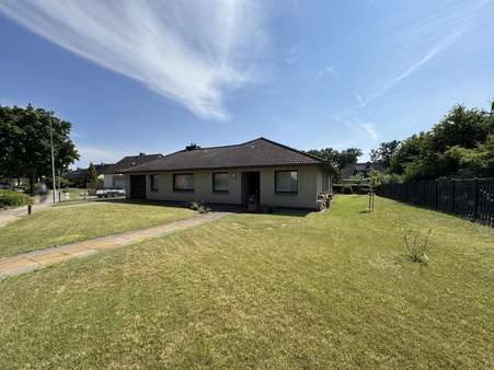 Ansicht vorn Ansicht vorn - Bungalow in 29451 Dannenberg mit 115m² kaufen