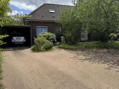 Außenansicht Carport - Einfamilienhaus in 29556 Suderburg mit 119m² kaufen