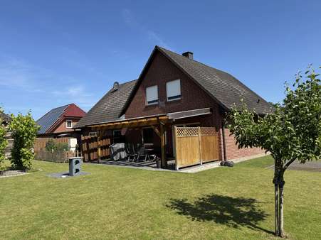 Blick vom Garten Blick vom Garten - Zweifamilienhaus in 29451 Dannenberg mit 220m² kaufen
