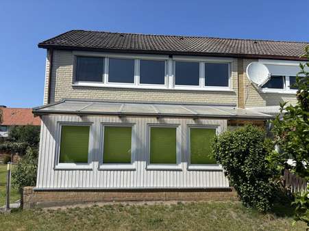 Rückseite Rückseite - Reihenendhaus in 29439 Lüchow mit 103m² kaufen