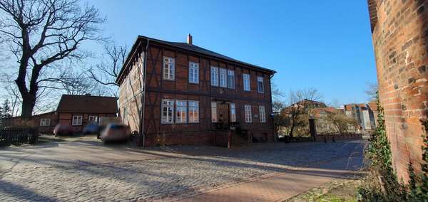 Ansicht von vorn Ansicht von vorn - Etagenwohnung in 29451 Dannenberg mit 84m² mieten