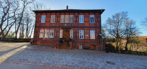 Ansicht von vorn Ansicht von vorn - Etagenwohnung in 29451 Dannenberg mit 84m² mieten